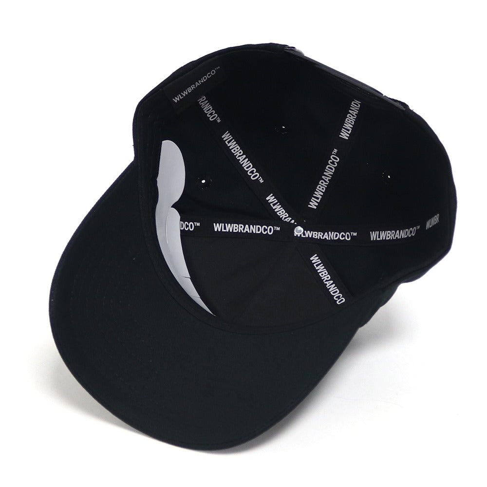 Noir Essential